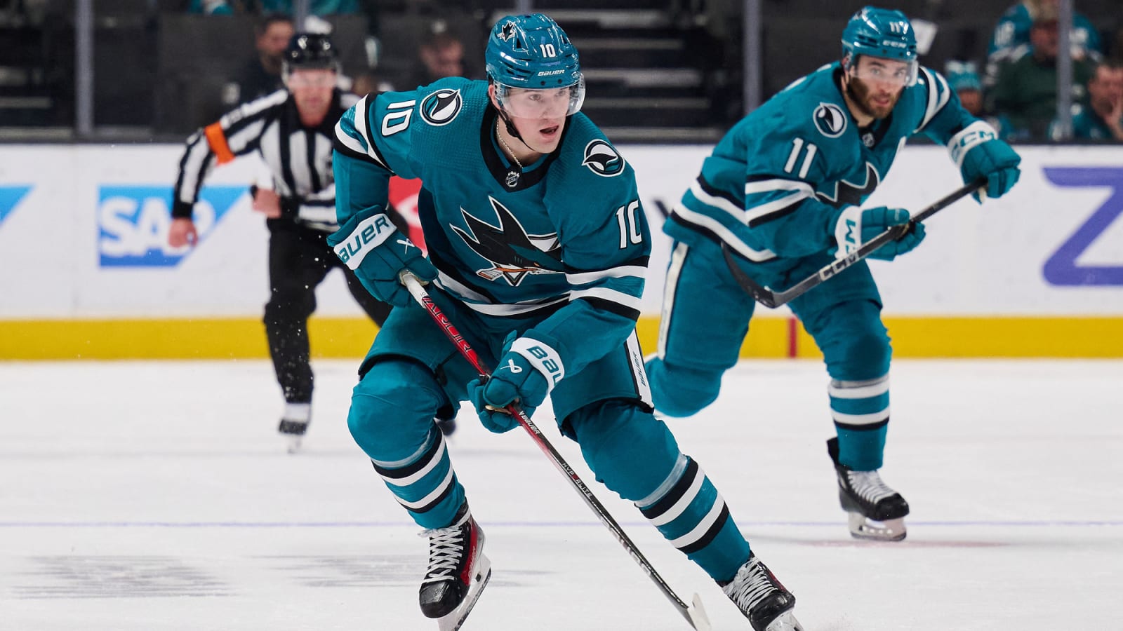  Luke Kunin and Sharks Nearing Deal