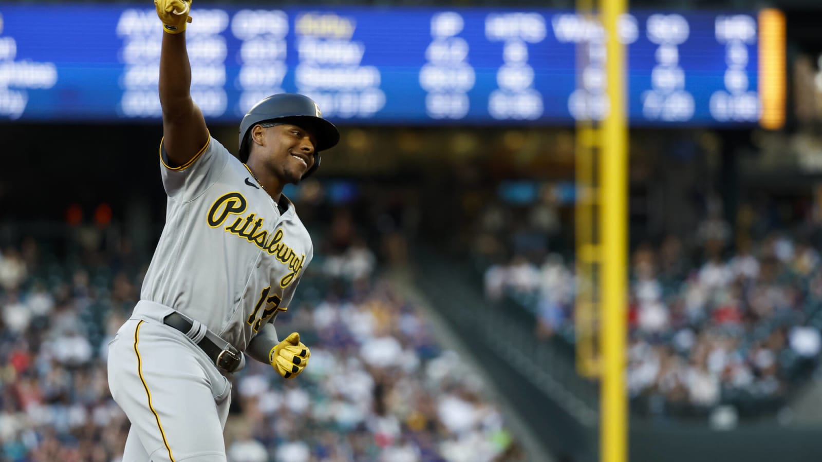 Ke'Bryan Hayes finalist for Gold Glove