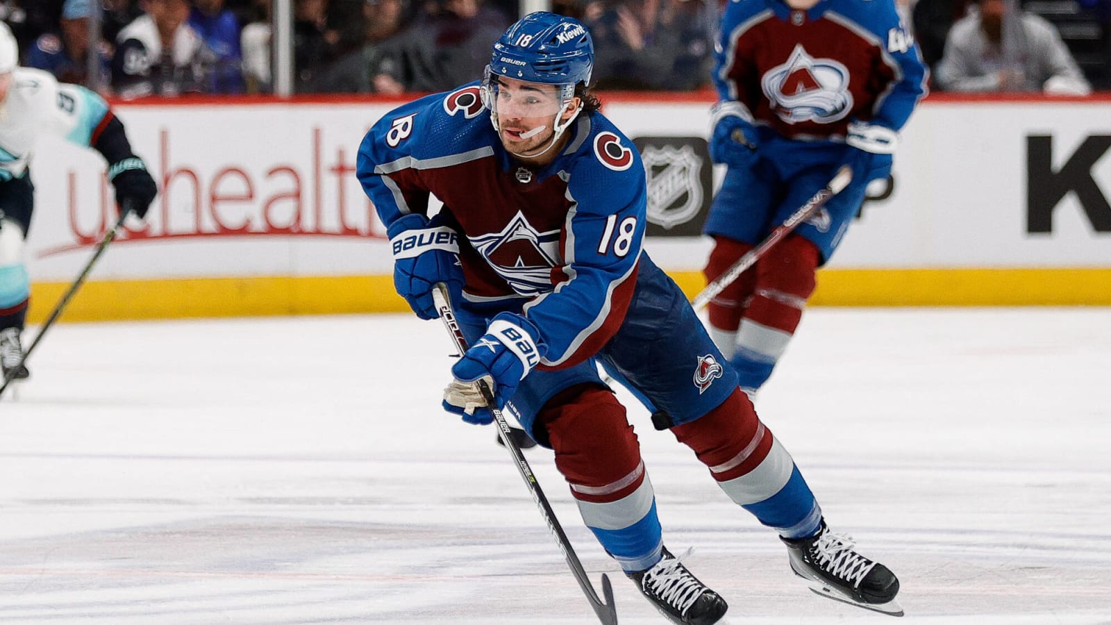 Canadiens Acquire Forward Alex Newhook from Avalanche in Trade