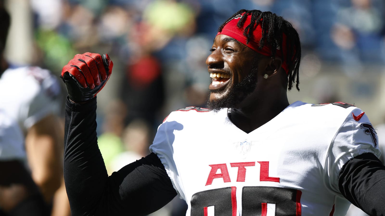 Falcons waive multiple wide receivers