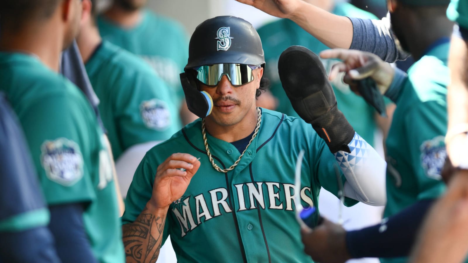 Mariners Designate Kolten Wong For Assignment, Red Sox Interested - MLB  Trade Rumors