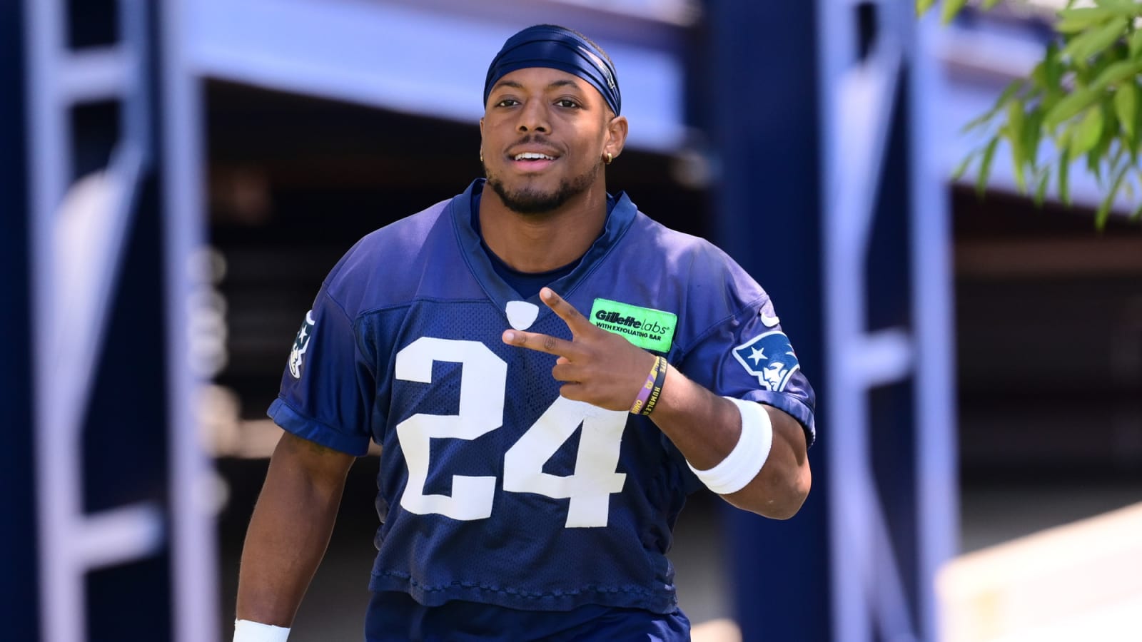 Steelers Sign Former Patriots Safety for 2025