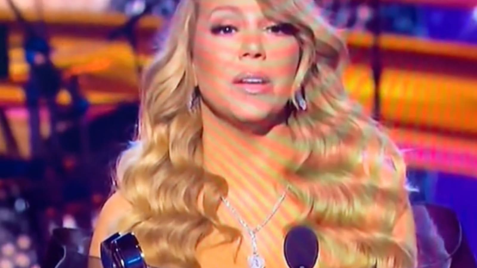 Mariah Carey&#39;s &#39;Wendy Williams Vibe&#39; Appearance at the 2025 iHeartRadio Music Awards Sparks Concern
