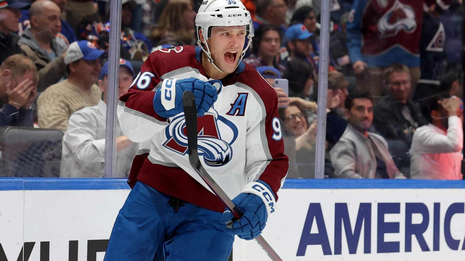 3 Avalanche Players Exceeding Expectations Early in 2023-24
