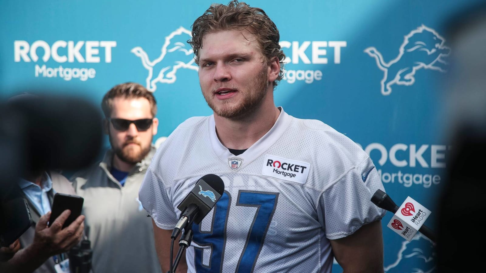 Detroit Lions Aidan Hutchinson Talked with J.J. Watt About Second-Year Jump