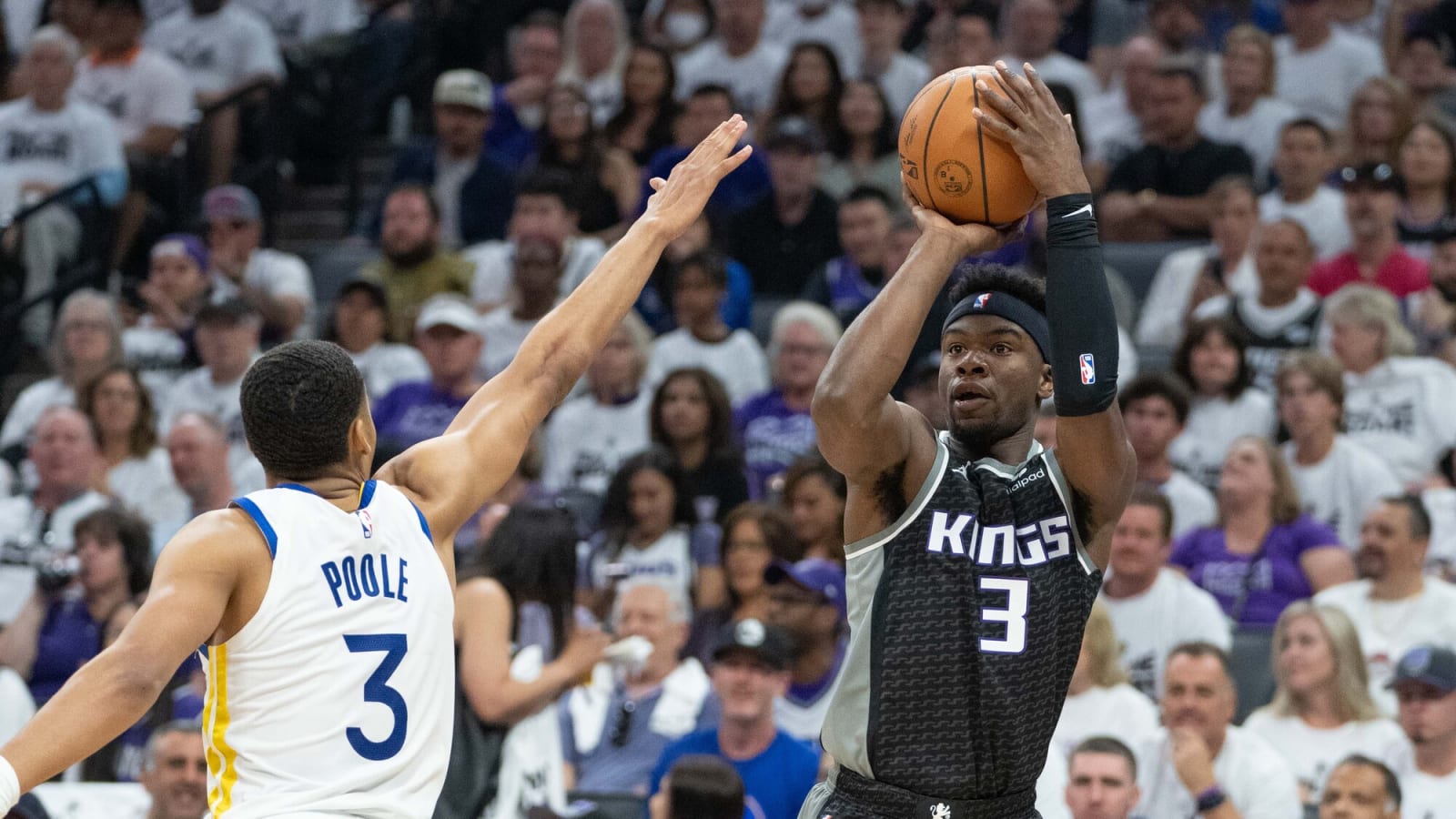 Former Raptors Guard Terence Davis Signs With Sacramento Kings