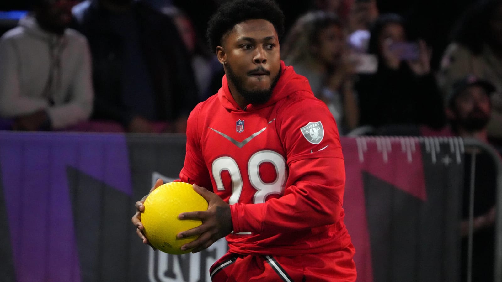 NFL: Las Vegas Raiders Coach Gives Concerning Update On Josh Jacobs  Contract Talks