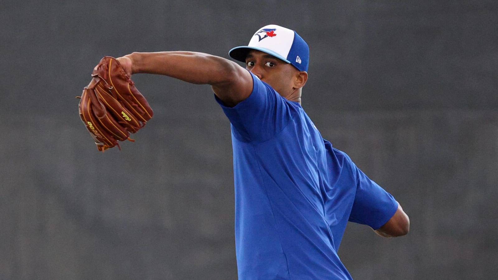 Blue Jays DFA pitching prospect Yosver Zulueta ahead of Opening Day