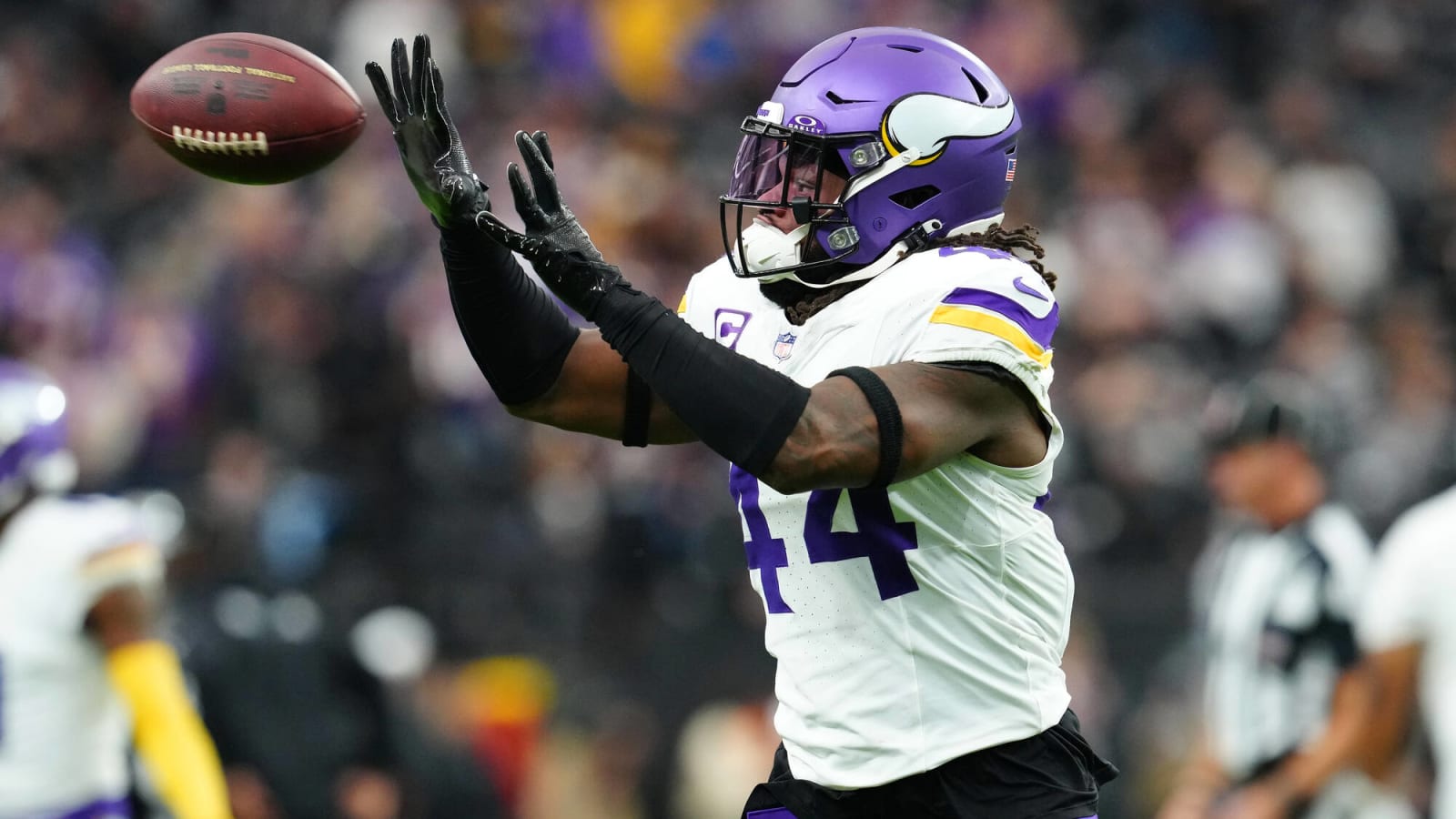 Vikings’ Rising Defensive Star Sends Bold Message To Teammates