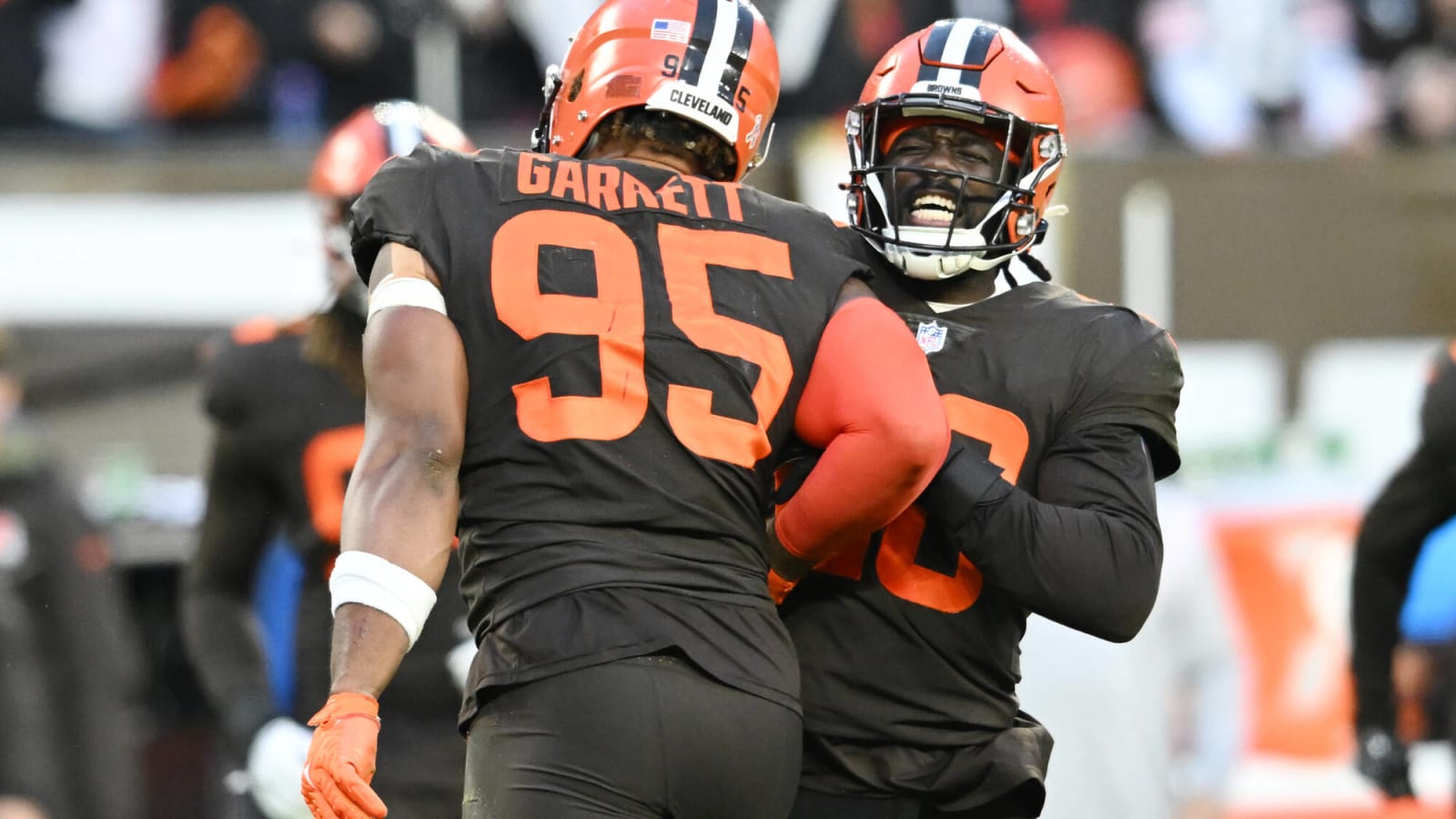 Myles Garrett reacts to Baker Mayfield's game-winning Rams drive