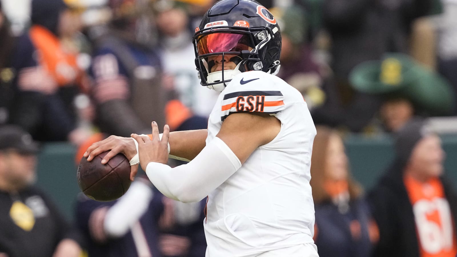 NFC Notes: Justin Fields, Kirk Cousins, Bears, Packers, Vikings