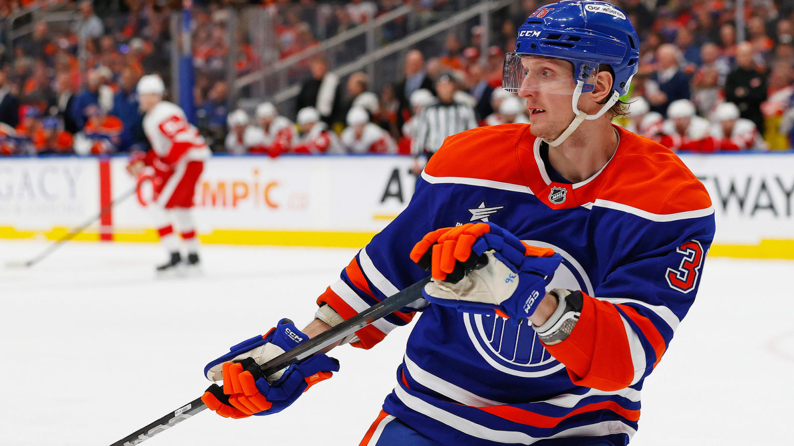 Edmonton Oilers switch up lines at practice, newest defenceman projects to be scratched
