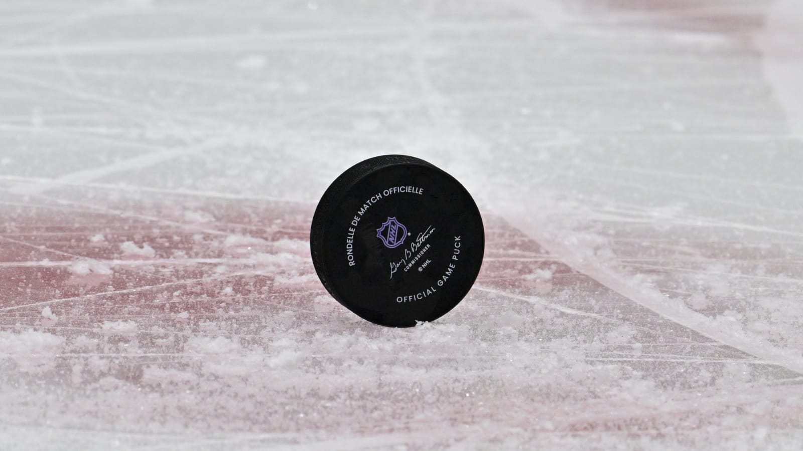 Edmonton Oilers linked to signing two college free-agent defenseman