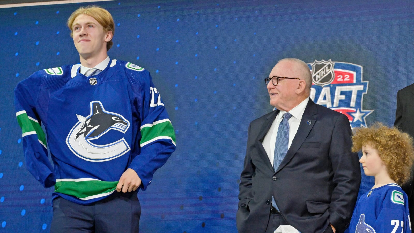 Canucks Prospects Report: Lekkerimaki, Pettersson, Bains & More