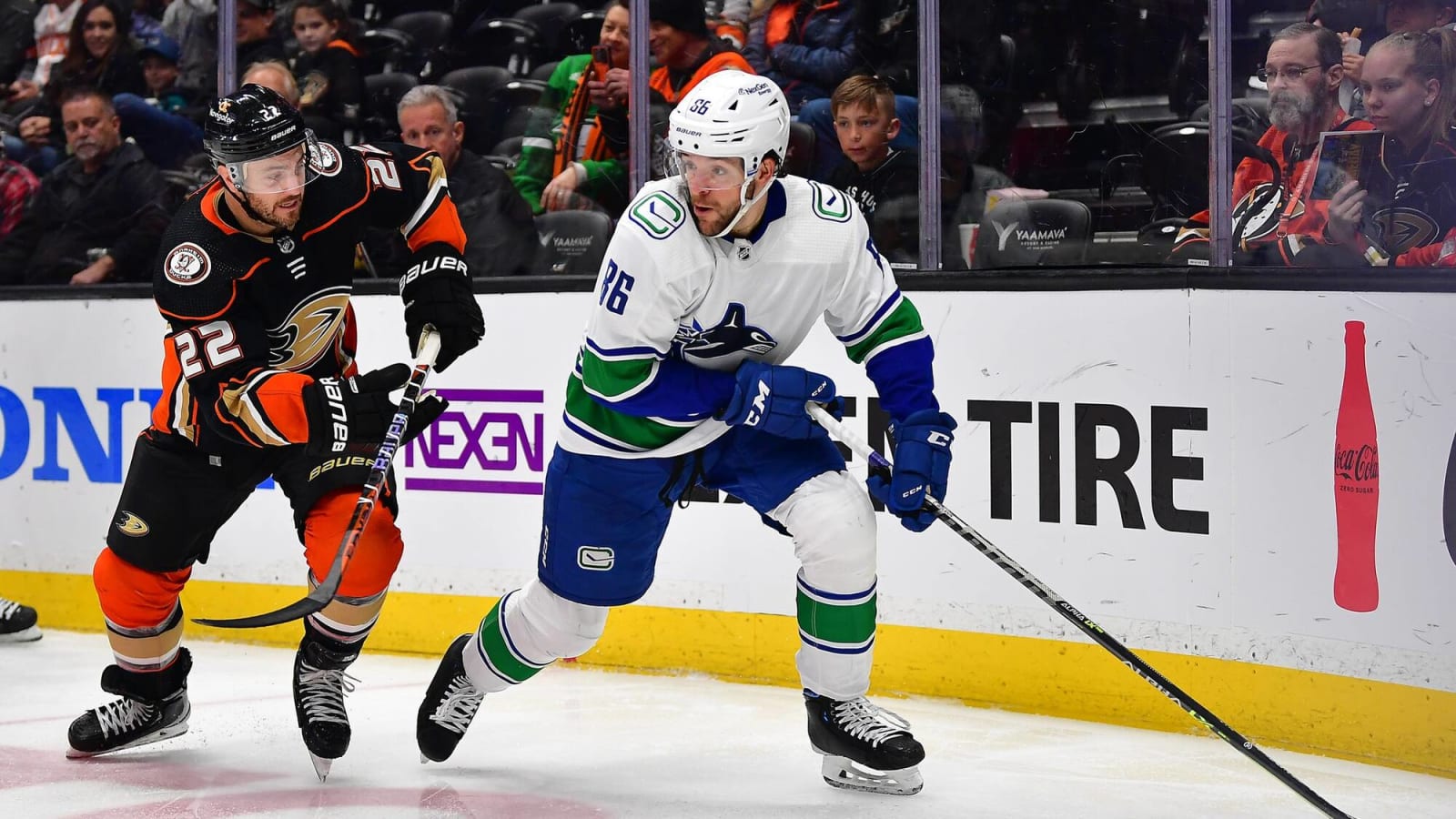 Vancouver Canucks sign Christian Wolanin to two-year contract extension