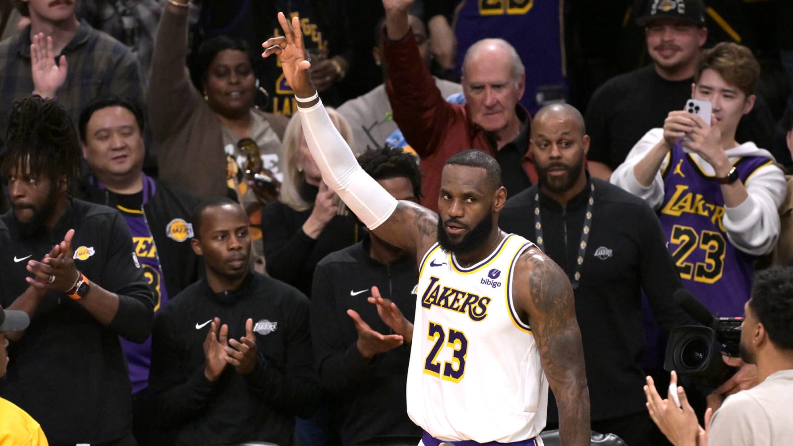 LeBron James Posts Picture With Clear Message: 'The Best To Ever Touch A Basketball'