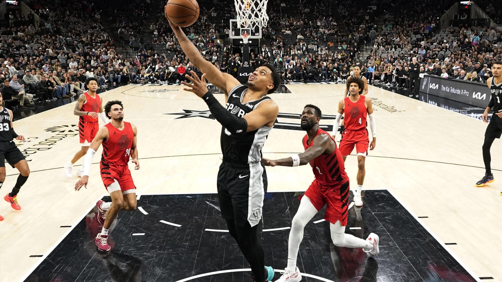 Blazers Falter Against Spurs