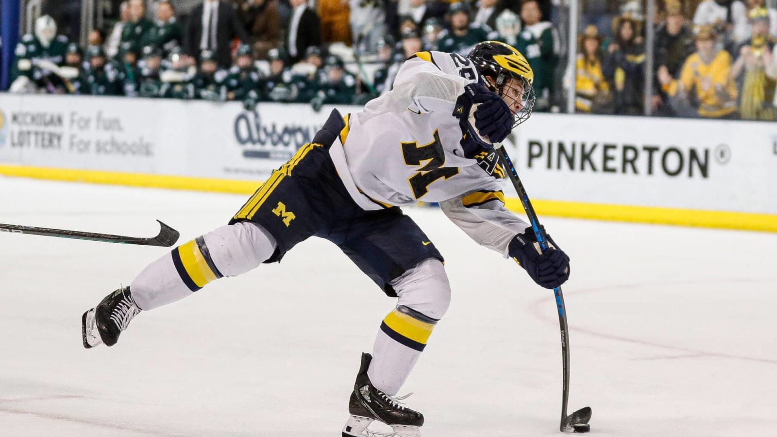 Lightning Sign Dylan Duke to Entry-Level Contract