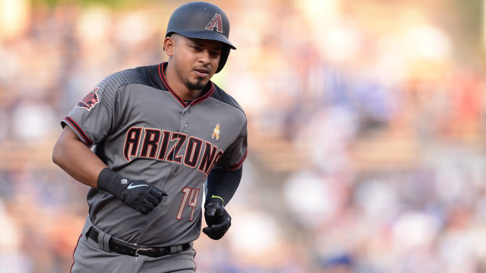 Diamondbacks announce three-year deal with Eduardo Escobar