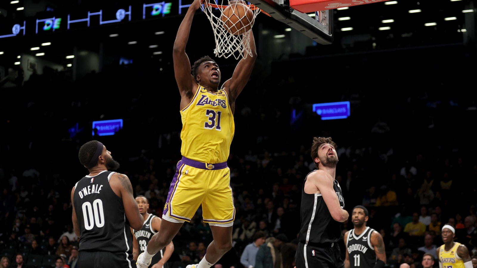 Thomas Bryant reportedly grew unhappy about role with Lakers