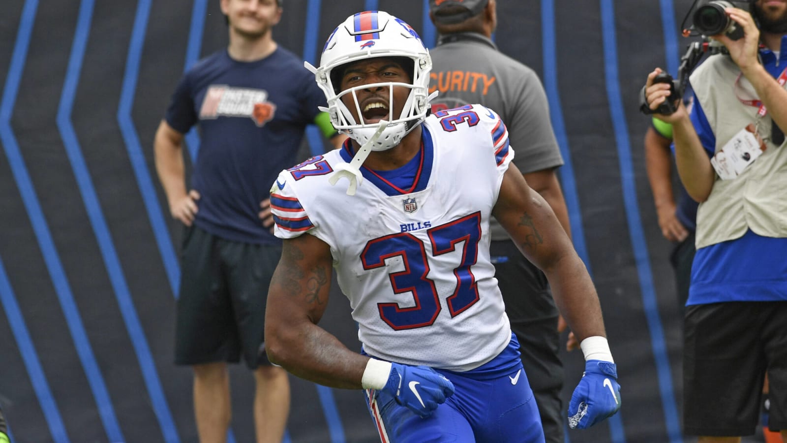 Bills RB Reveals &#39;Crazy Story&#39; of Trip to Preseason Game