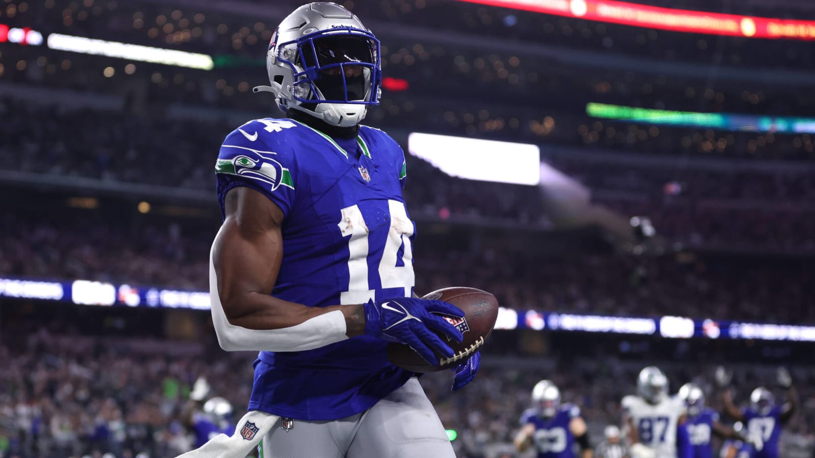 Seattle Seahawks WR runs imposing, league best 22.23 MPH 