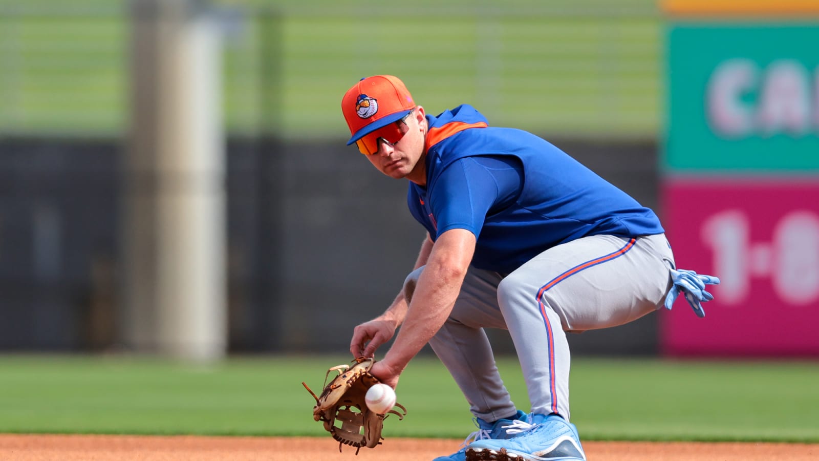 Pete Alonso hit in the face during spring training