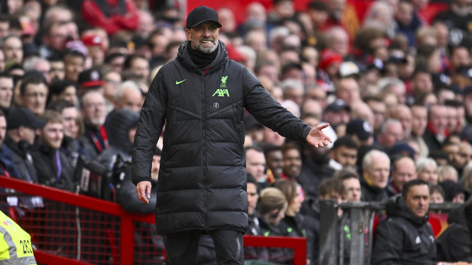 Michael Owen reveals how United star left Jurgen Klopp ‘absolutely fuming’ and ‘screaming’ at his players