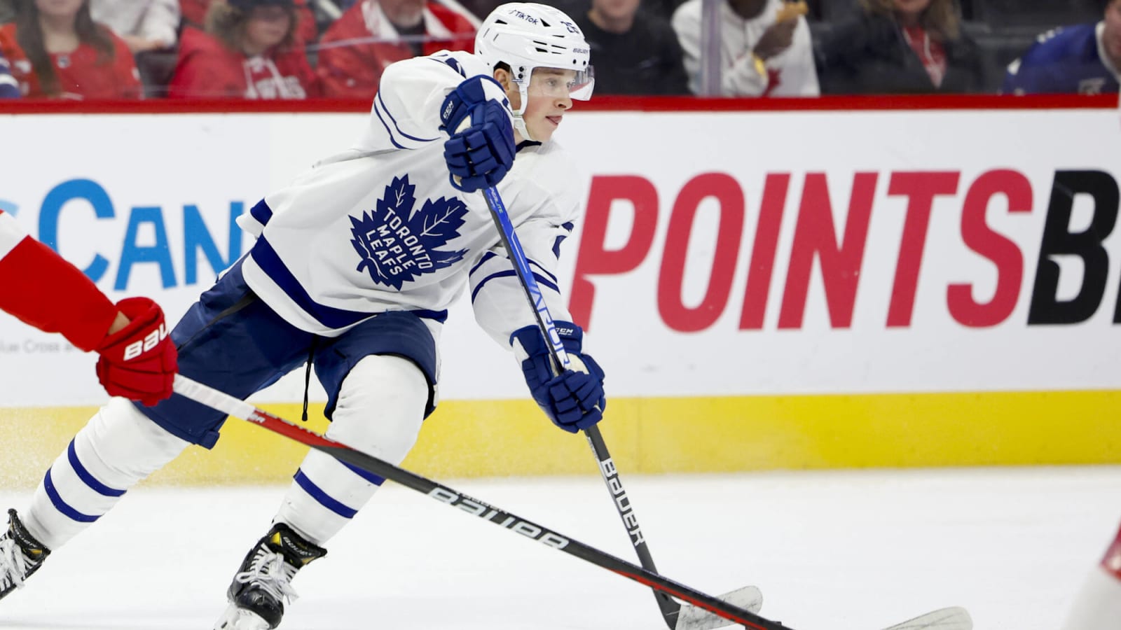 Maple Leafs sign forward Nicholas Abruzzese to two-year, entry