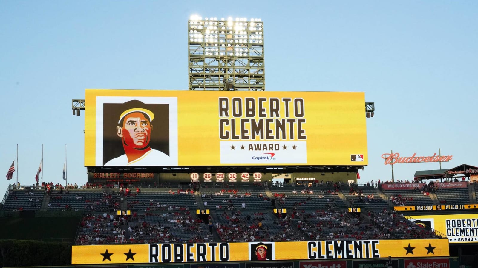 Video Shows The Legendary Abilities Of Roberto Clemente
