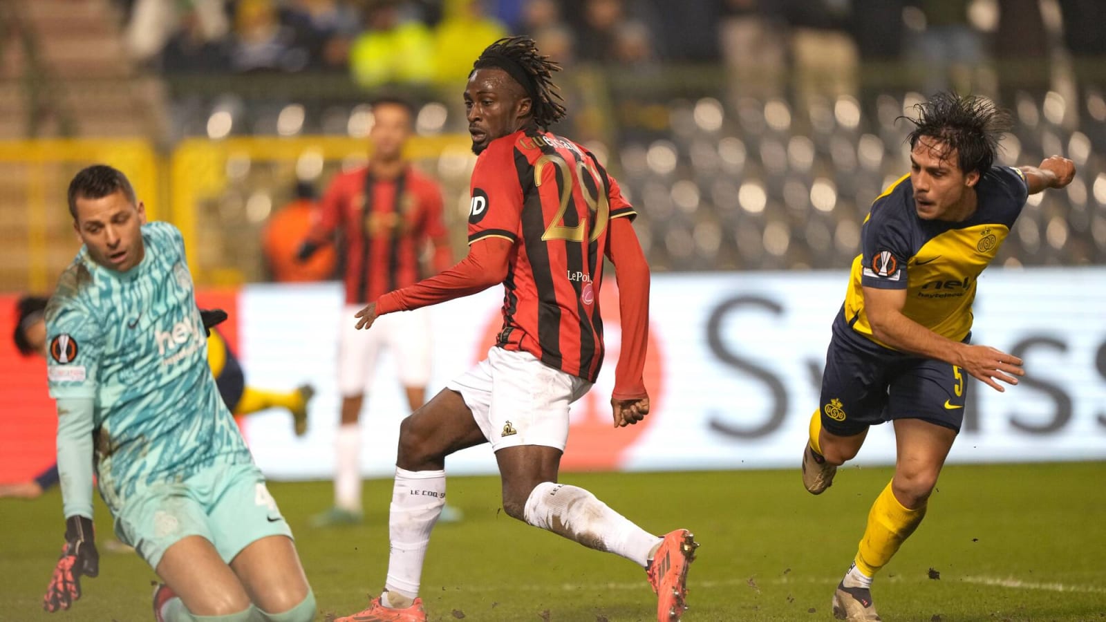 Report: Tottenham open dialogue for 23-G/A forward Jose Mourinho has held talks with