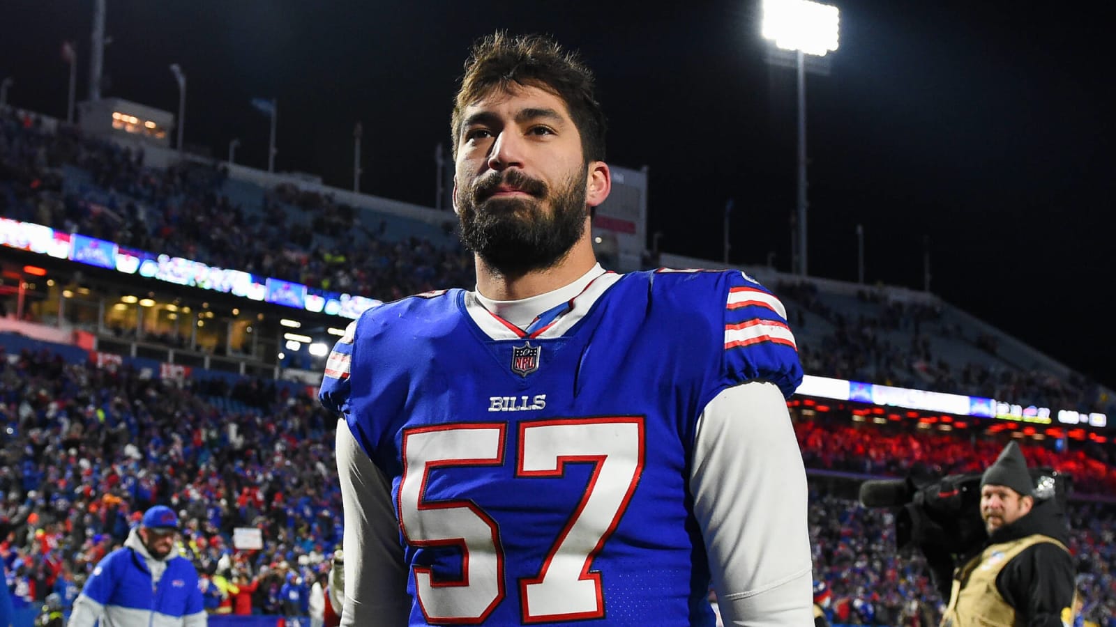 Bills Should Prioritize Extension For DE A.J. Epenesa