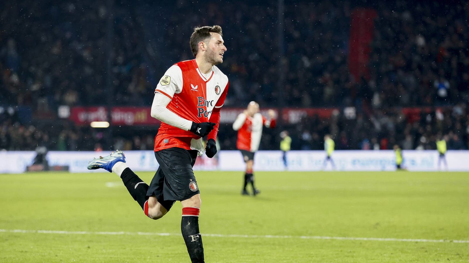 Arsenal face competition from three Premier League clubs for Mexican striker