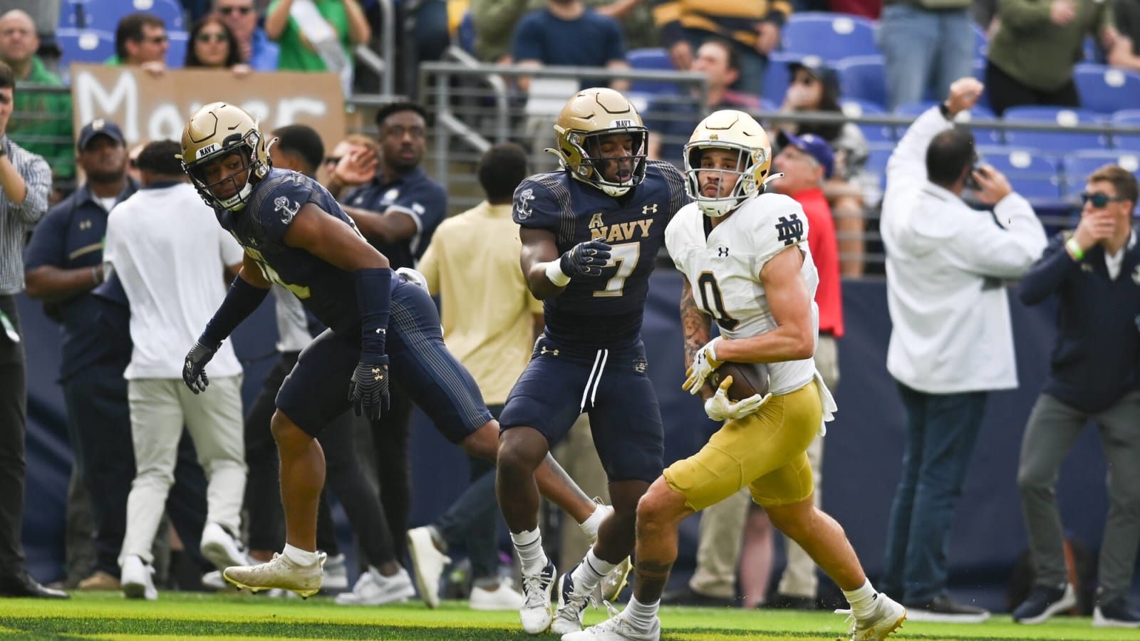 Watch: Notre Dame's Braden Lenzy makes incredible touchdown catch vs. Navy