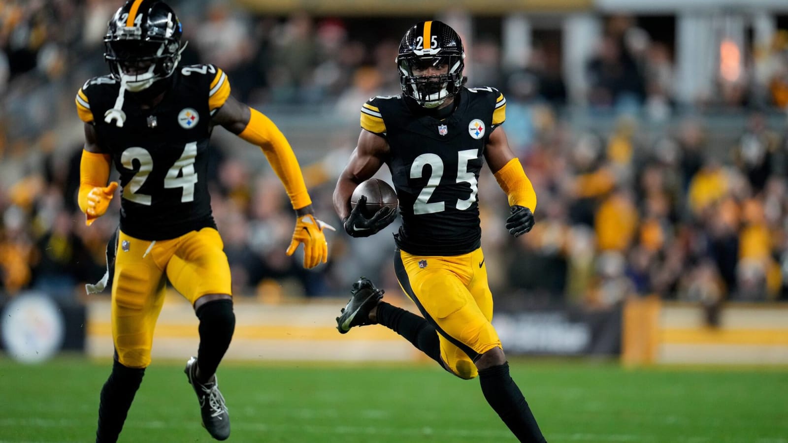 Steelers’ Elandon Roberts reveals perfect Eric Rowe nickname after safety’s heroic game vs Ravens