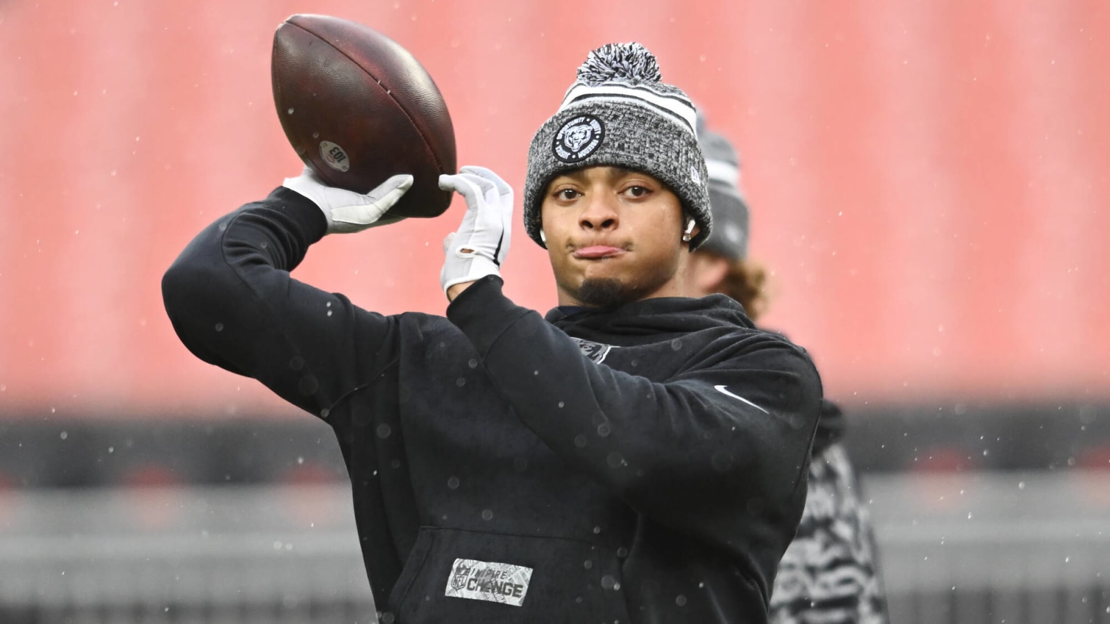 NFL Analyst Makes Bold Prediction For Steelers’ Justin Fields