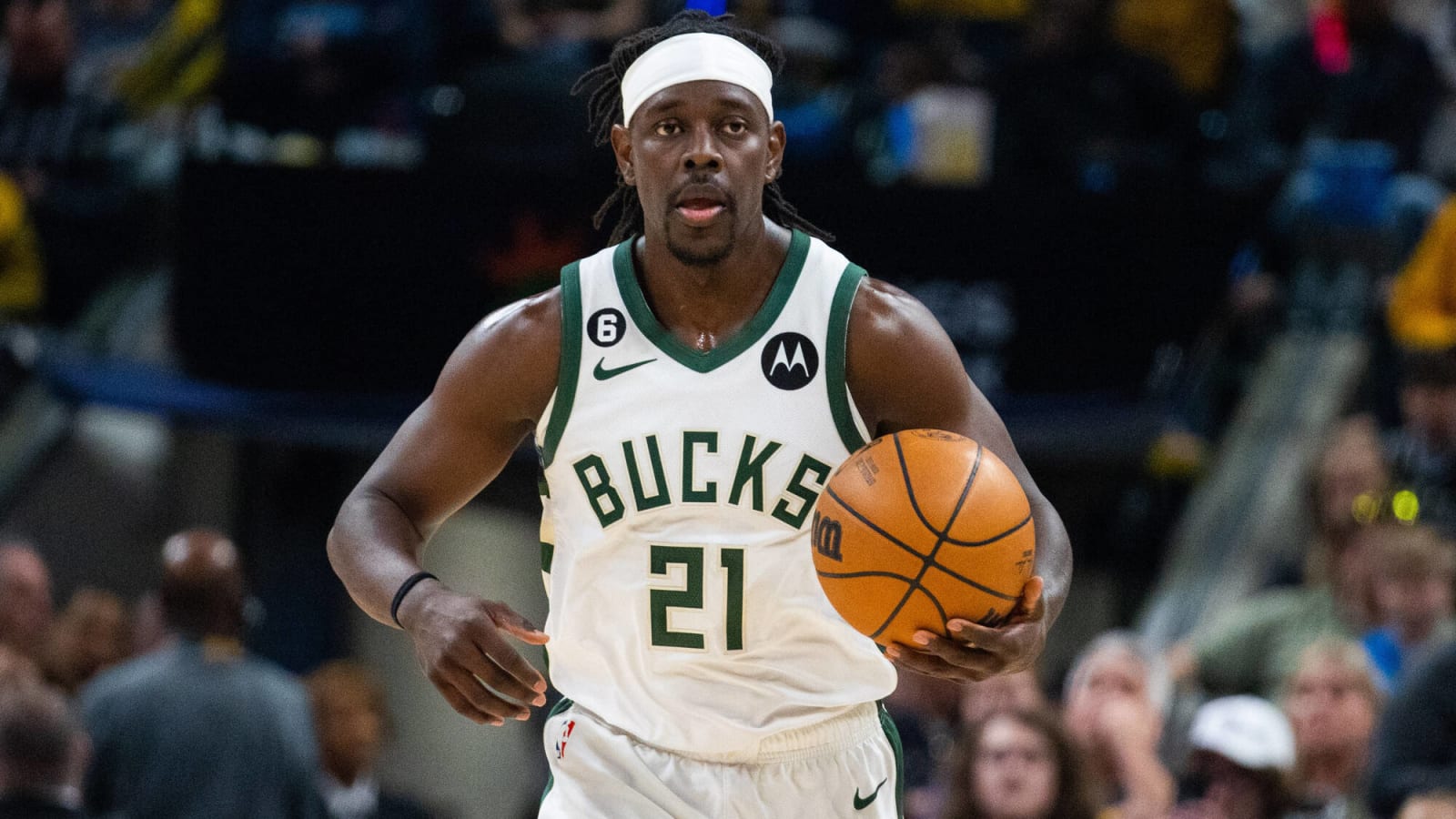 Jrue Holiday hypes up his new Celtics teammate