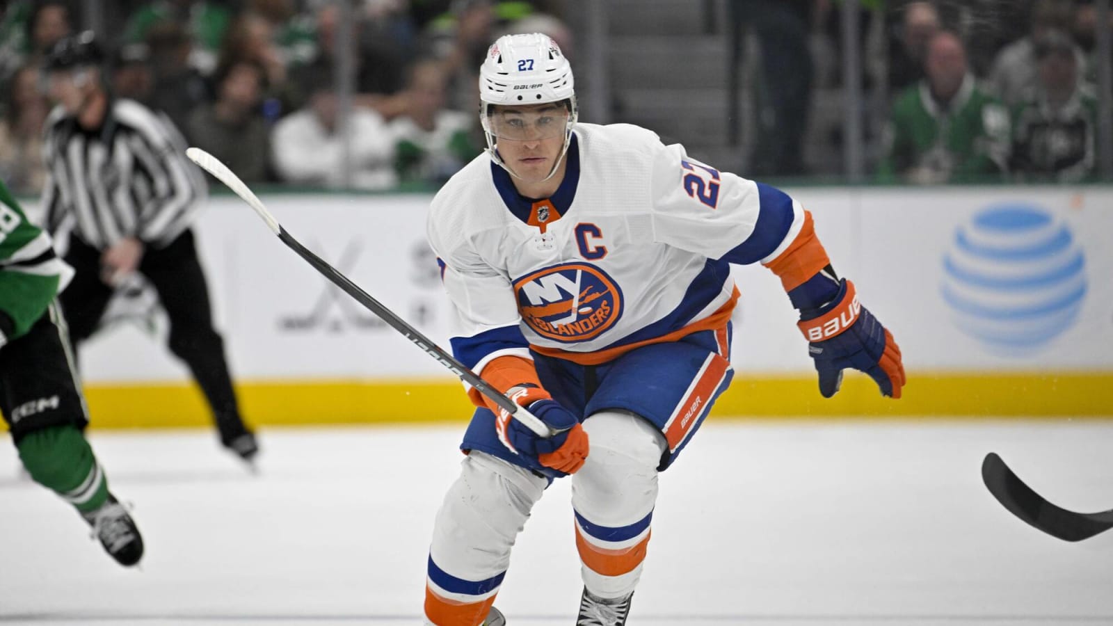 Anders Lee’s Struggles Embody Islanders Season