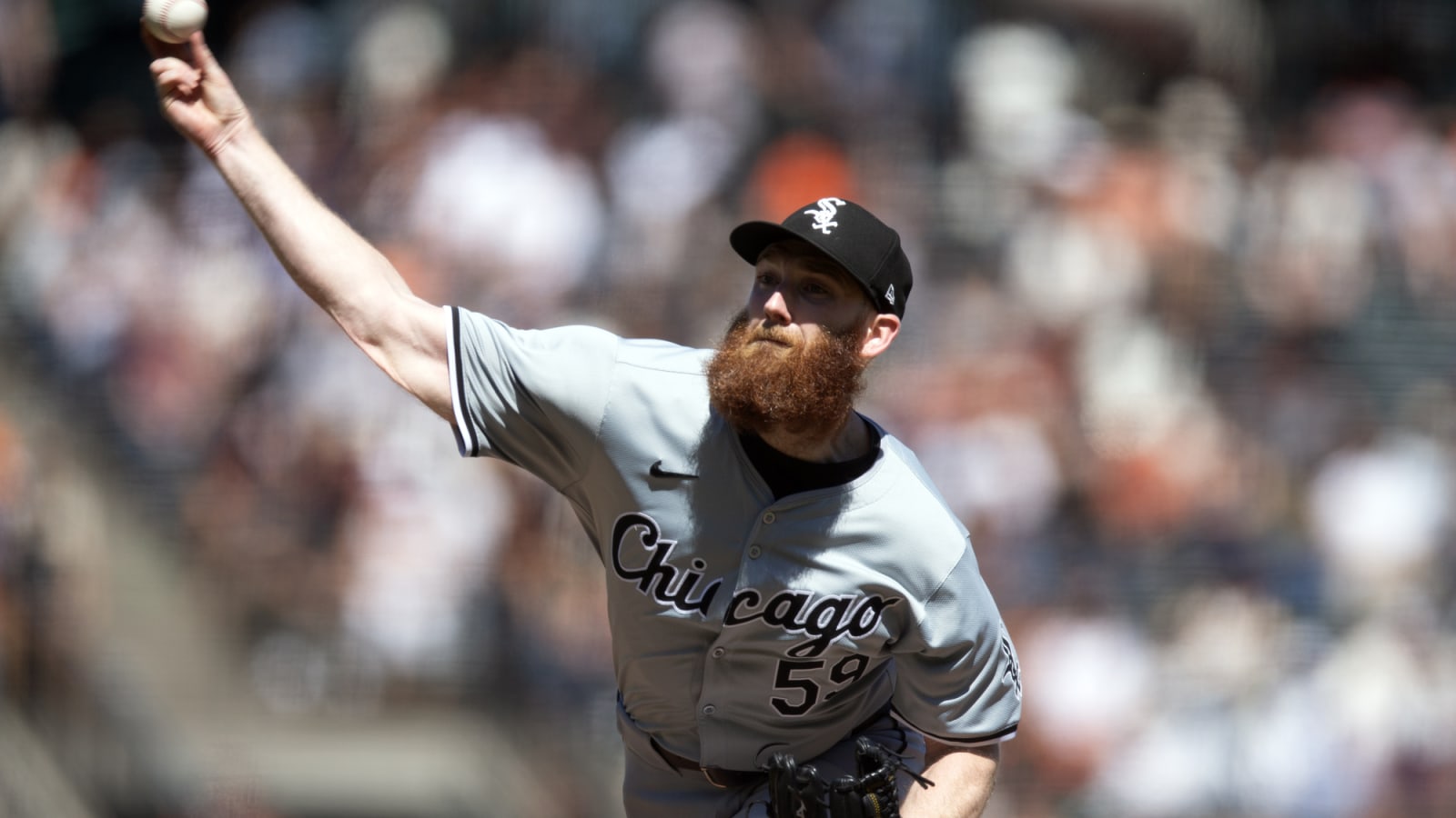 Tigers sign veteran reliever to a one-year deal