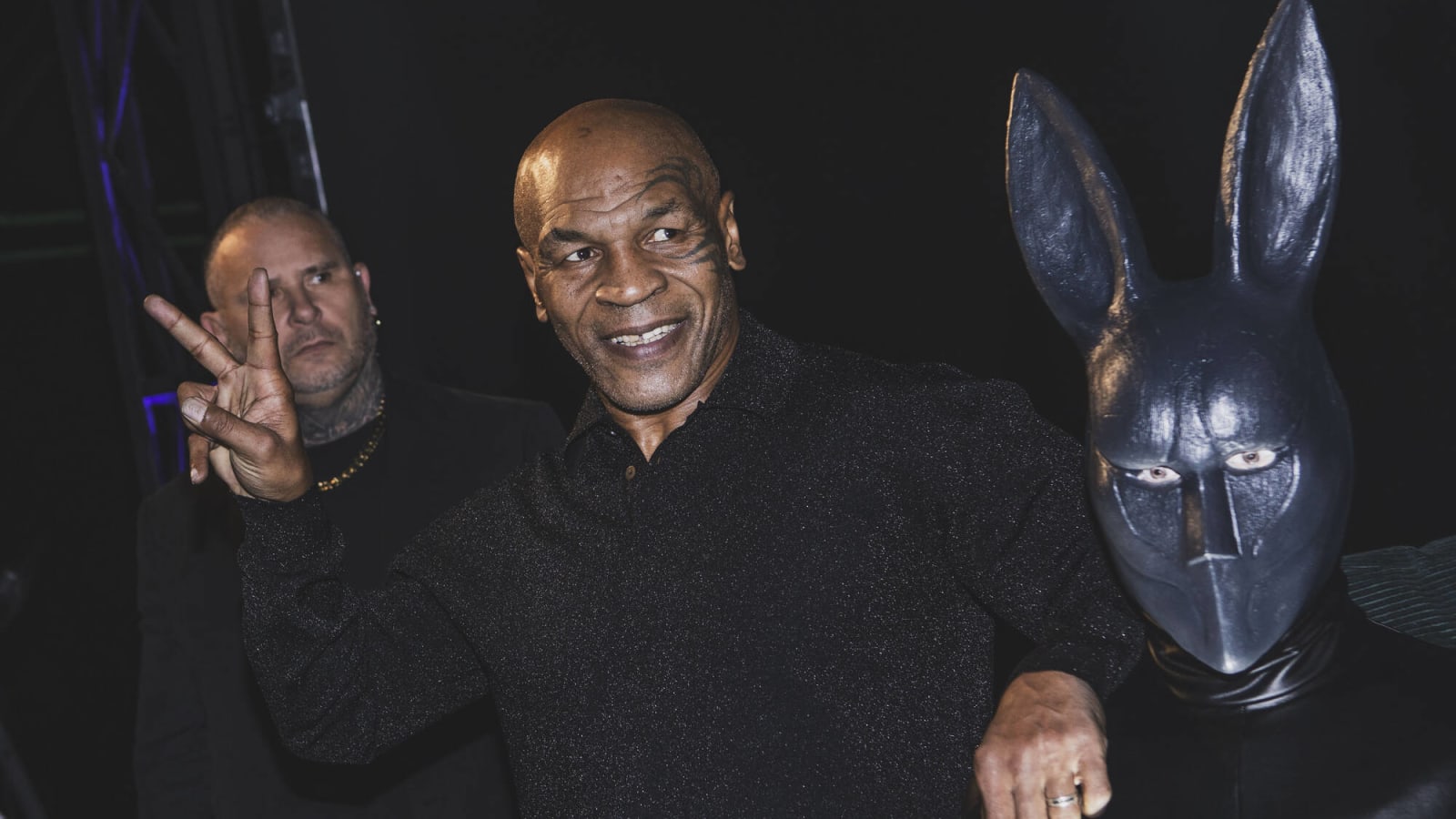 Mike Tyson Reveals His Plan to Turn Jake Paul Into ‘Raw Meat’ Yardbarker