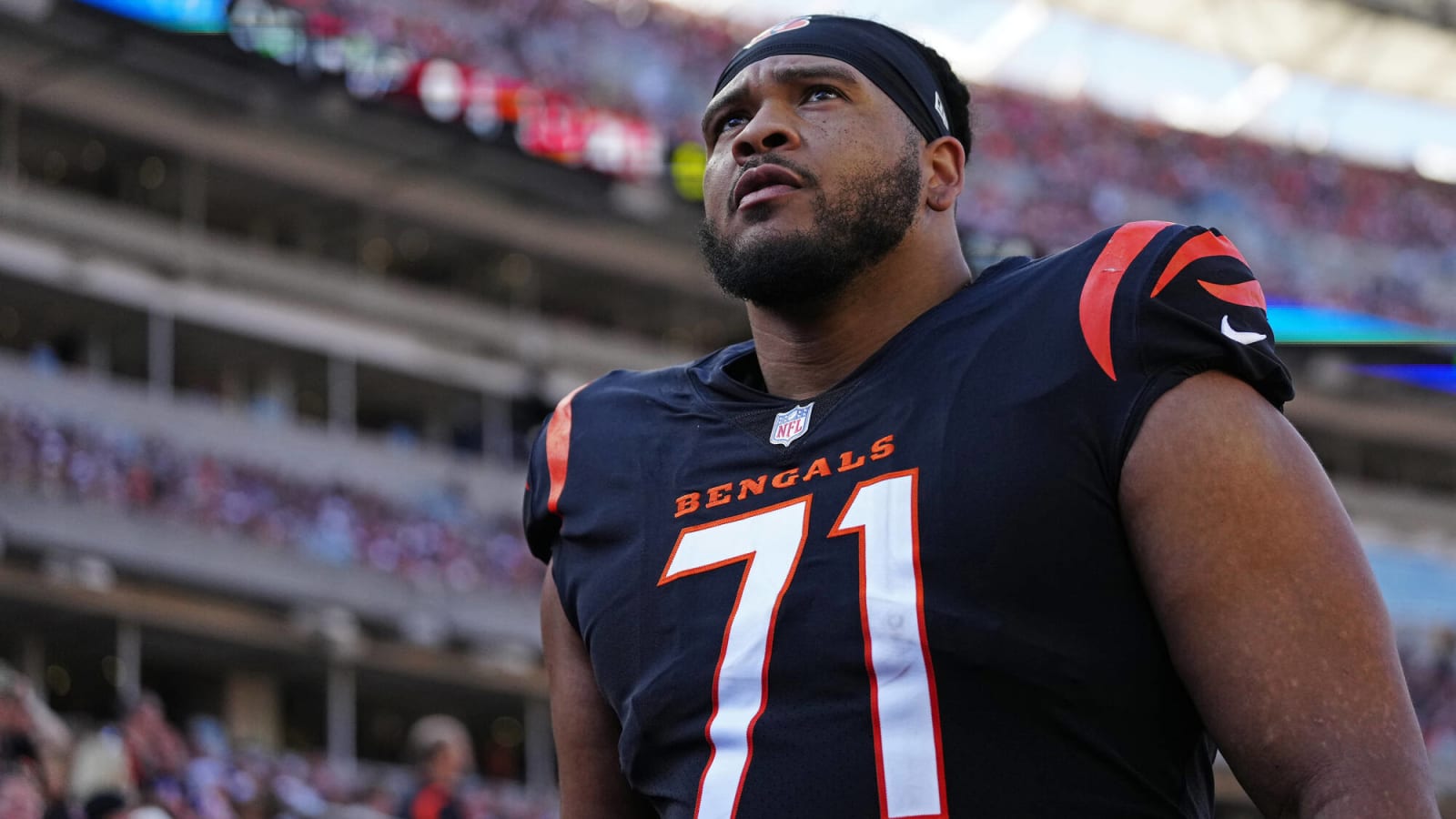 Source: Cowboys Ex La&#39;el Collins Gets Tryout