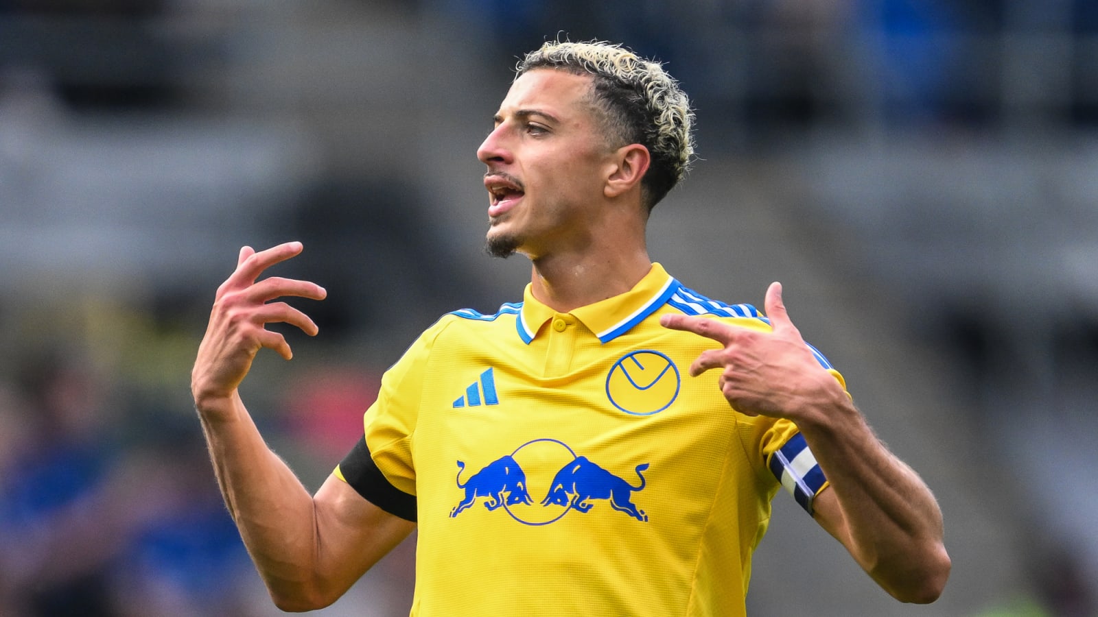 Ampadu injury deals Leeds blow with club considering three potential free agents including James Tomkins