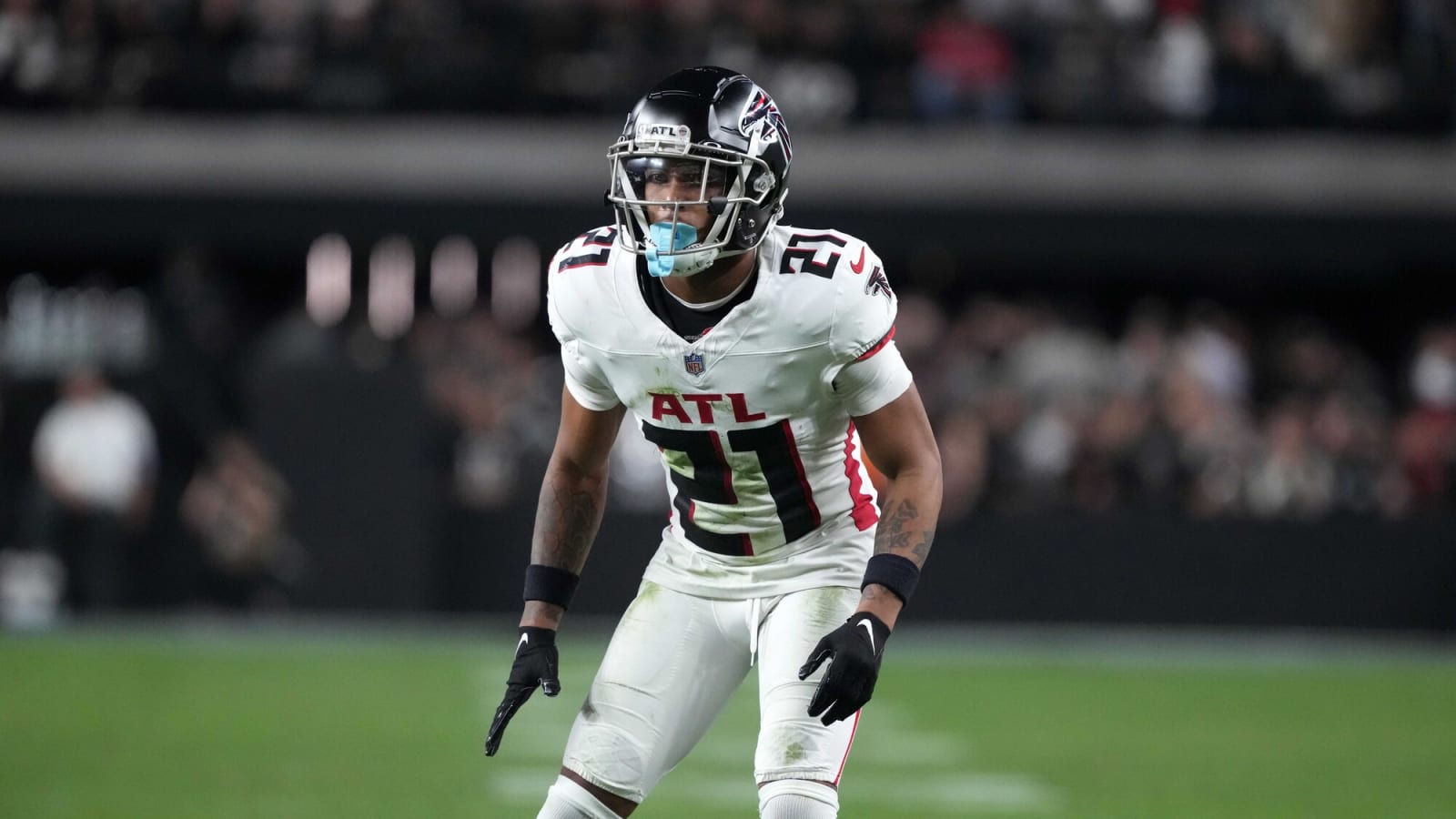 Falcons to re-sign veteran CB Mike Hughes