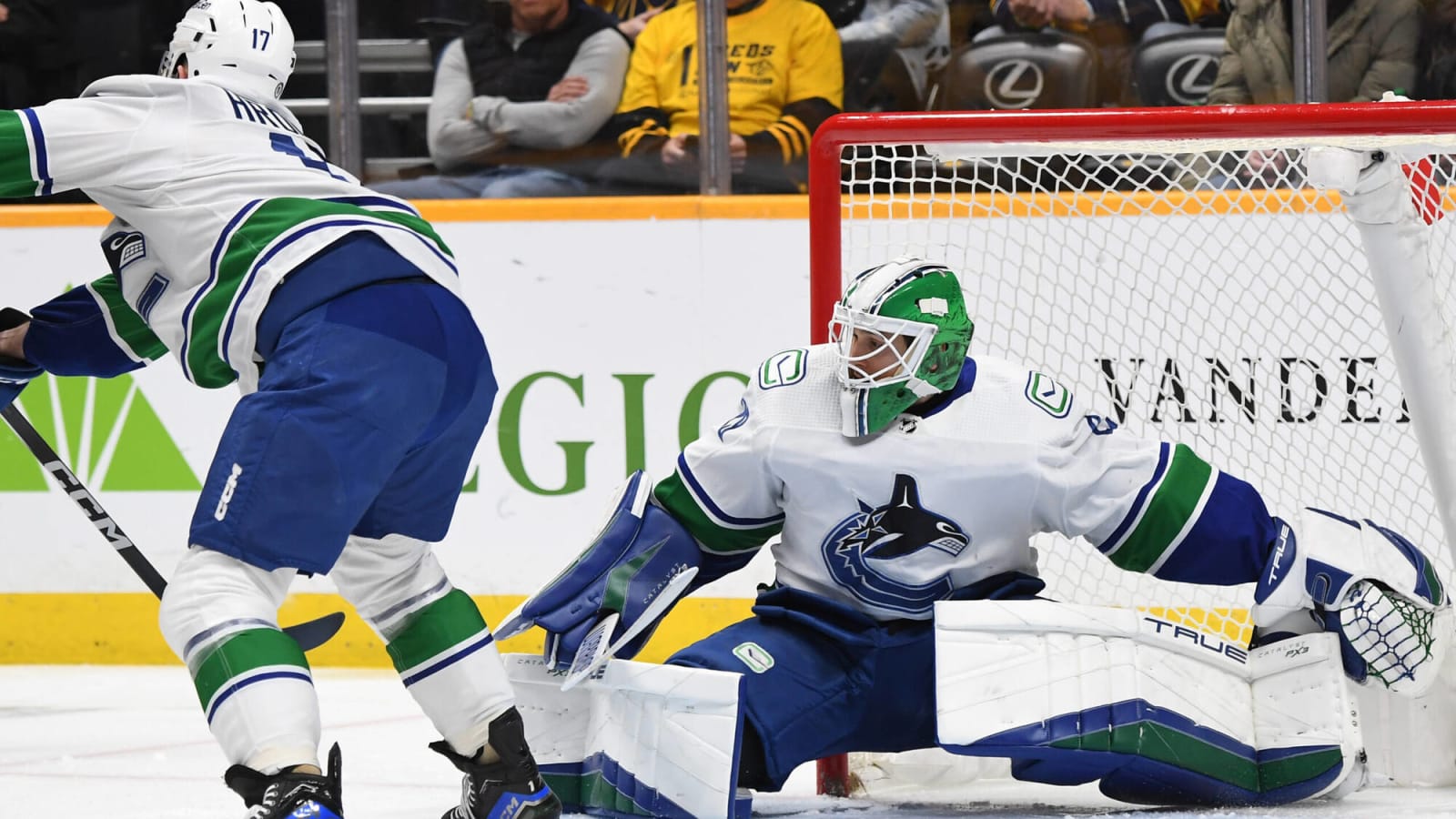 Report: Casey DeSmith’s injury a slight groin strain, Canucks G ‘close to 100% now’