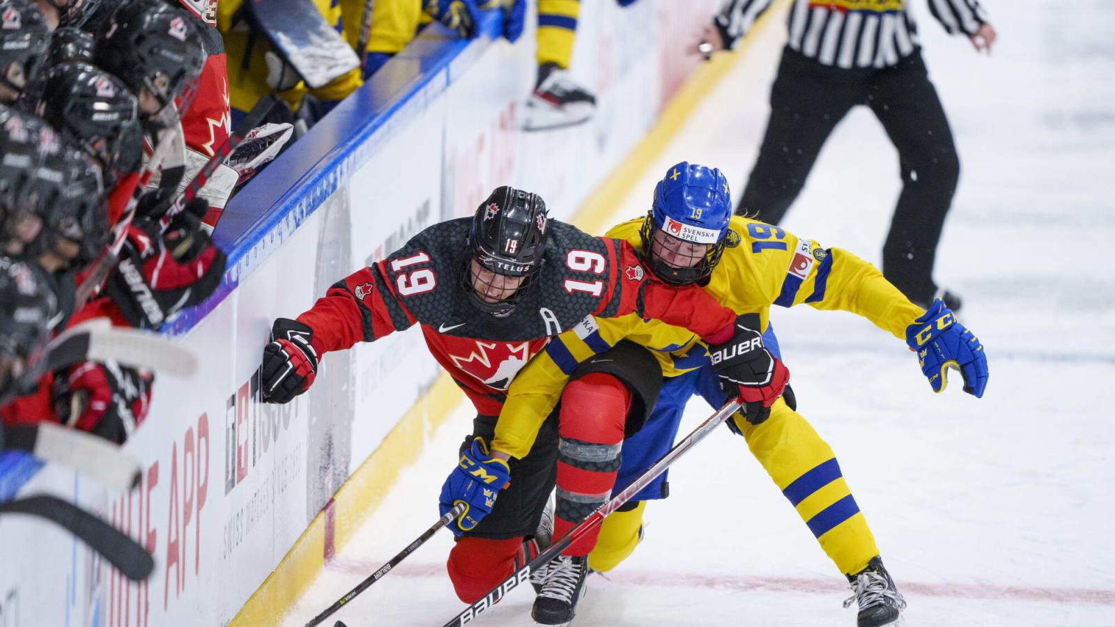 Sweden’s Sara Hjalmarsson suspended for Women’s World Championship Quarterfinals for cross-checking