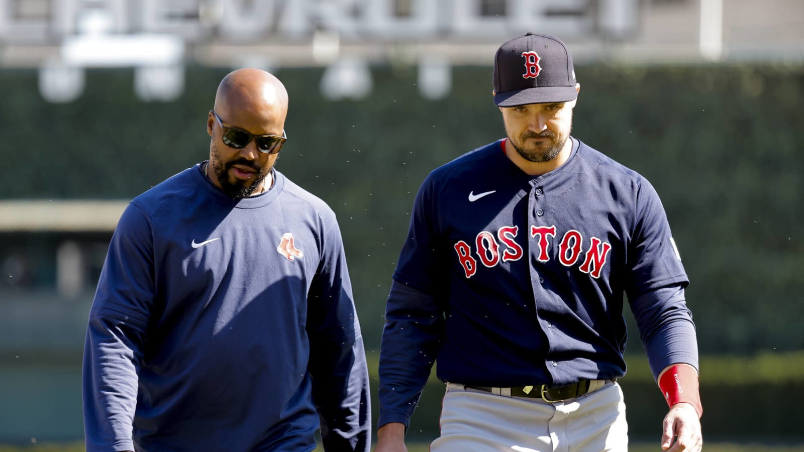 Boston Red Sox lose Adam Duvall to fractured wrist