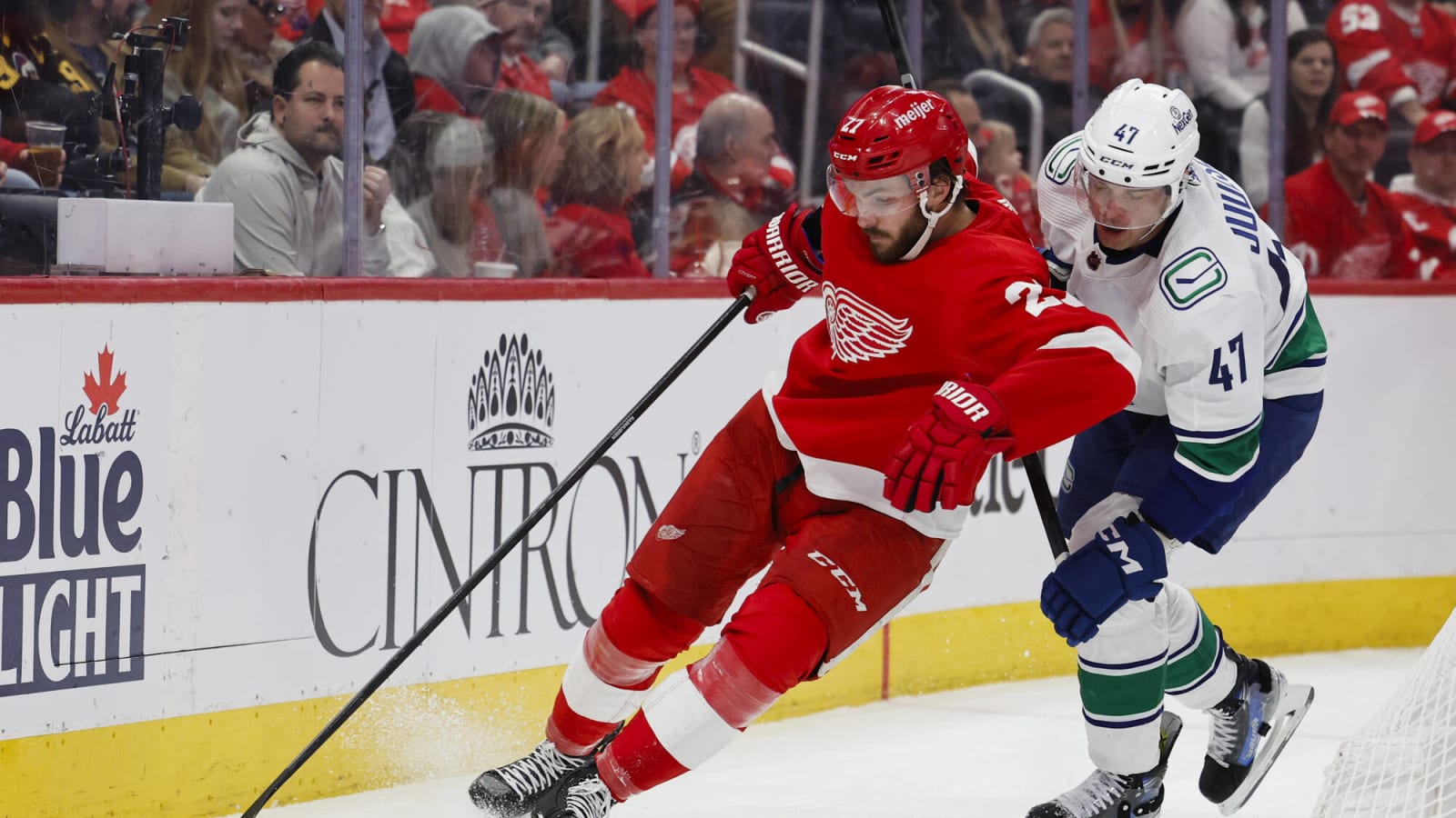 Red Wings Re-Sign Michael Rasmussen to Four-Year Extension