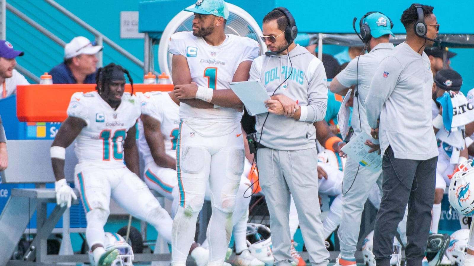 A Battle of Styles in Dolphins vs. 49ers