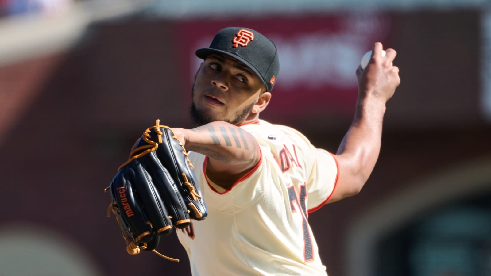 Giants are receiving 'strong' trade interest for Camilo Doval