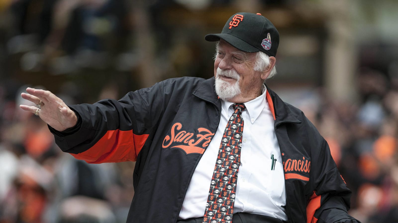 The moonshot story of Giants' Gaylord Perry was labeled a 'legend' by  Snopes. Is that fair?